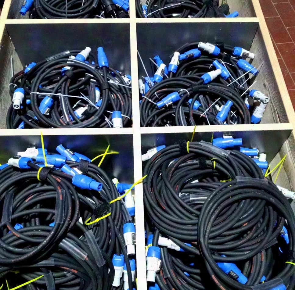 Rückläufer aus Messeprojekt: Link-Kabel Titanex/Enova (Powercon kompatibel) 1,5m