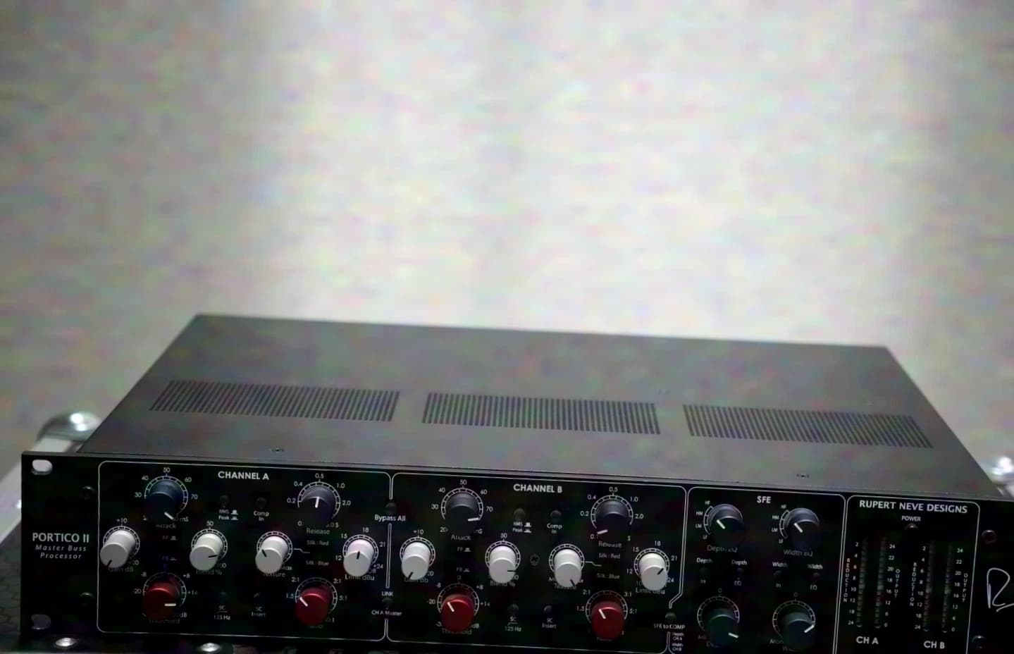 Rupert Neve Designs Portico II Master-Bus-Prozessor