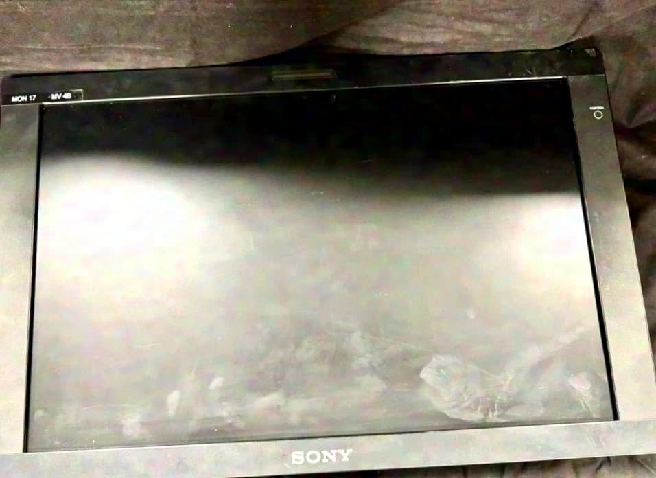 SONY LMD 2050 W