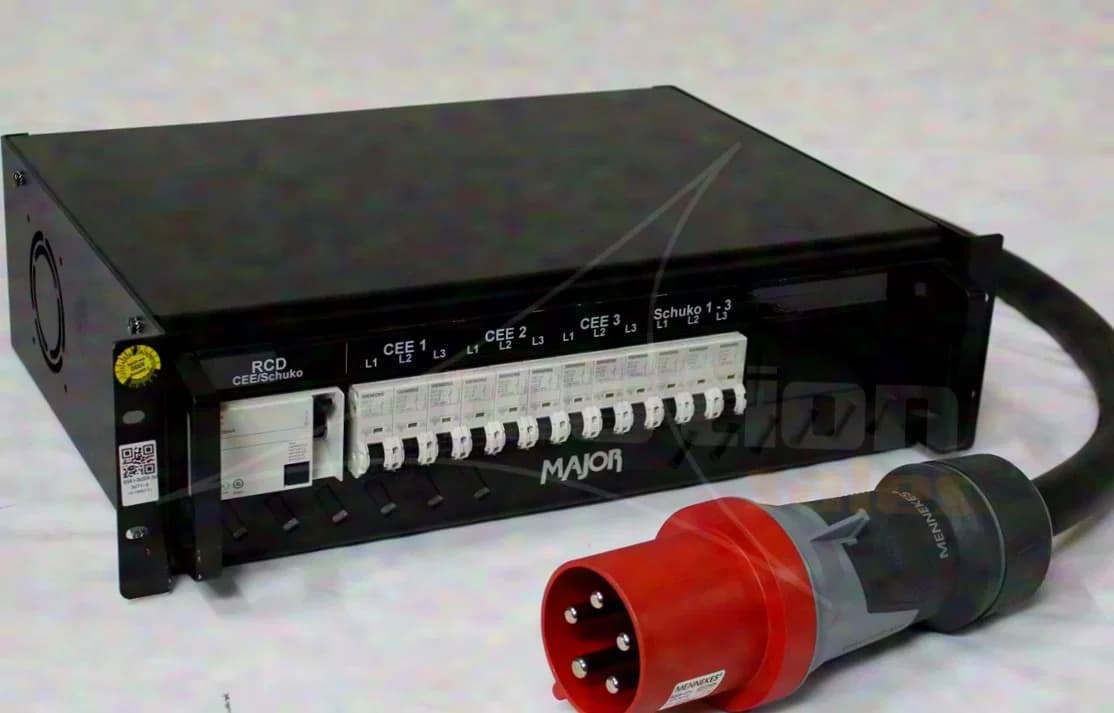 STV MAJOR CEE 63A -> 3x32A/ 400V 5P, 3x Schuko