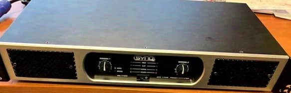 SYNQ Audio SE-1100 2x 550W Amplifier