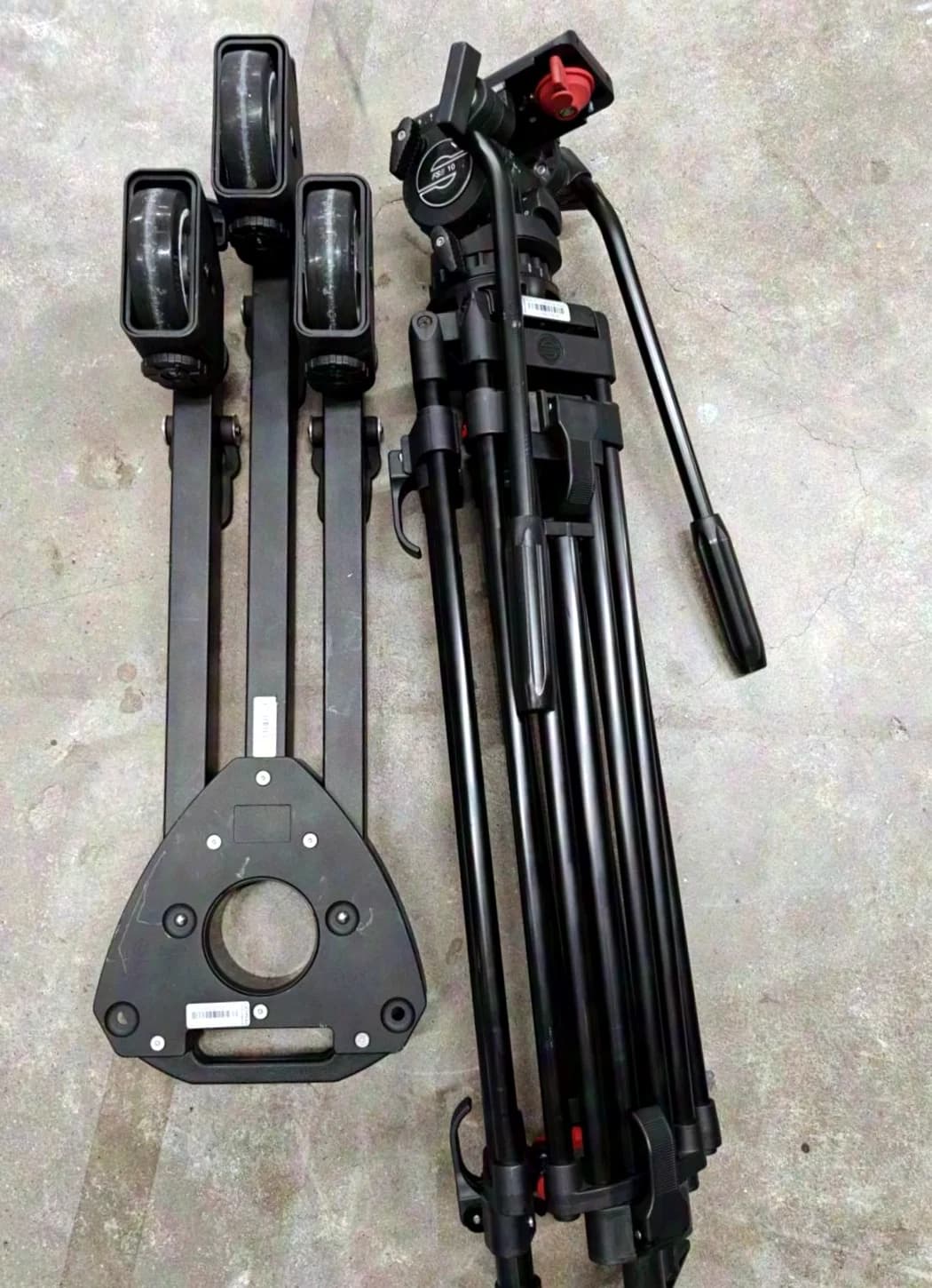 Sachtler FSB10 FluidHead, 2-stufiges ENG-Aluminiumstativ, Dolly 7065 S