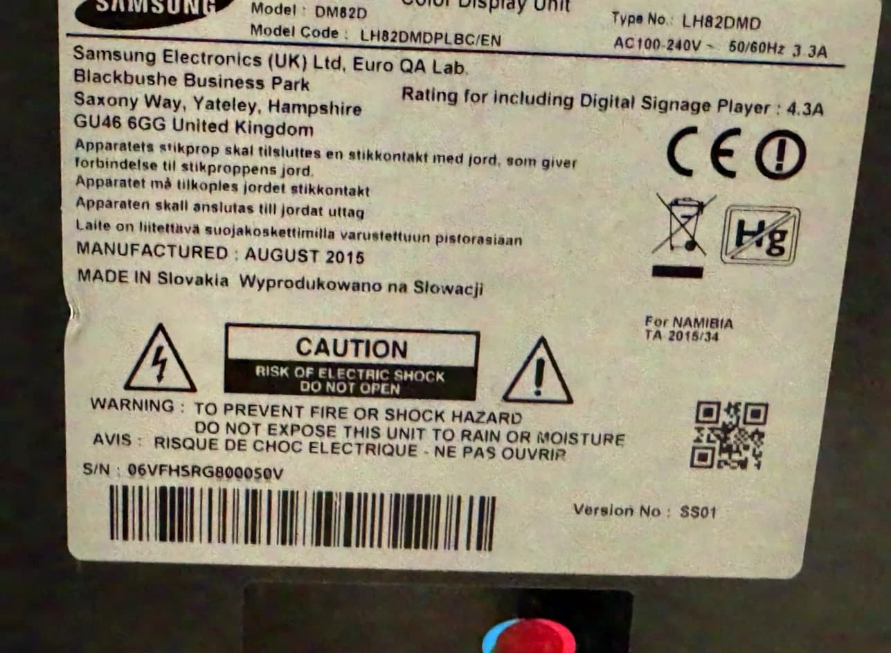 Samsung DM82D Display 82"