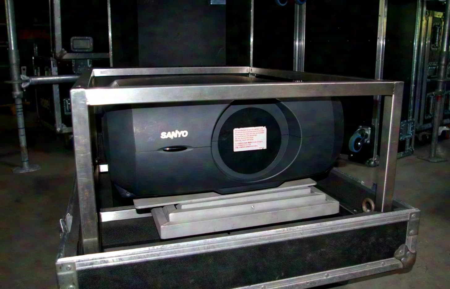 Sanyo PLC-XF 47 15000 ANSI