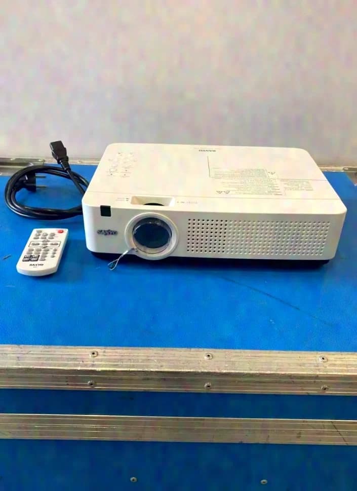 Sanyo PLC-XU4001