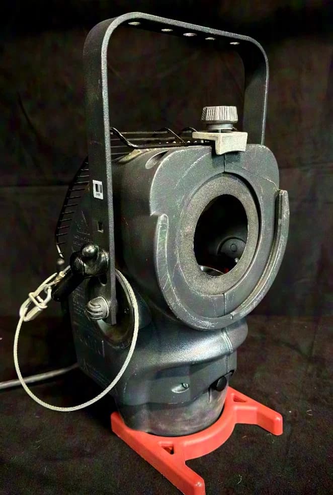 Selecon Pacific Profilscheinwerfer Set mit 45° - 75° Zoomtubus