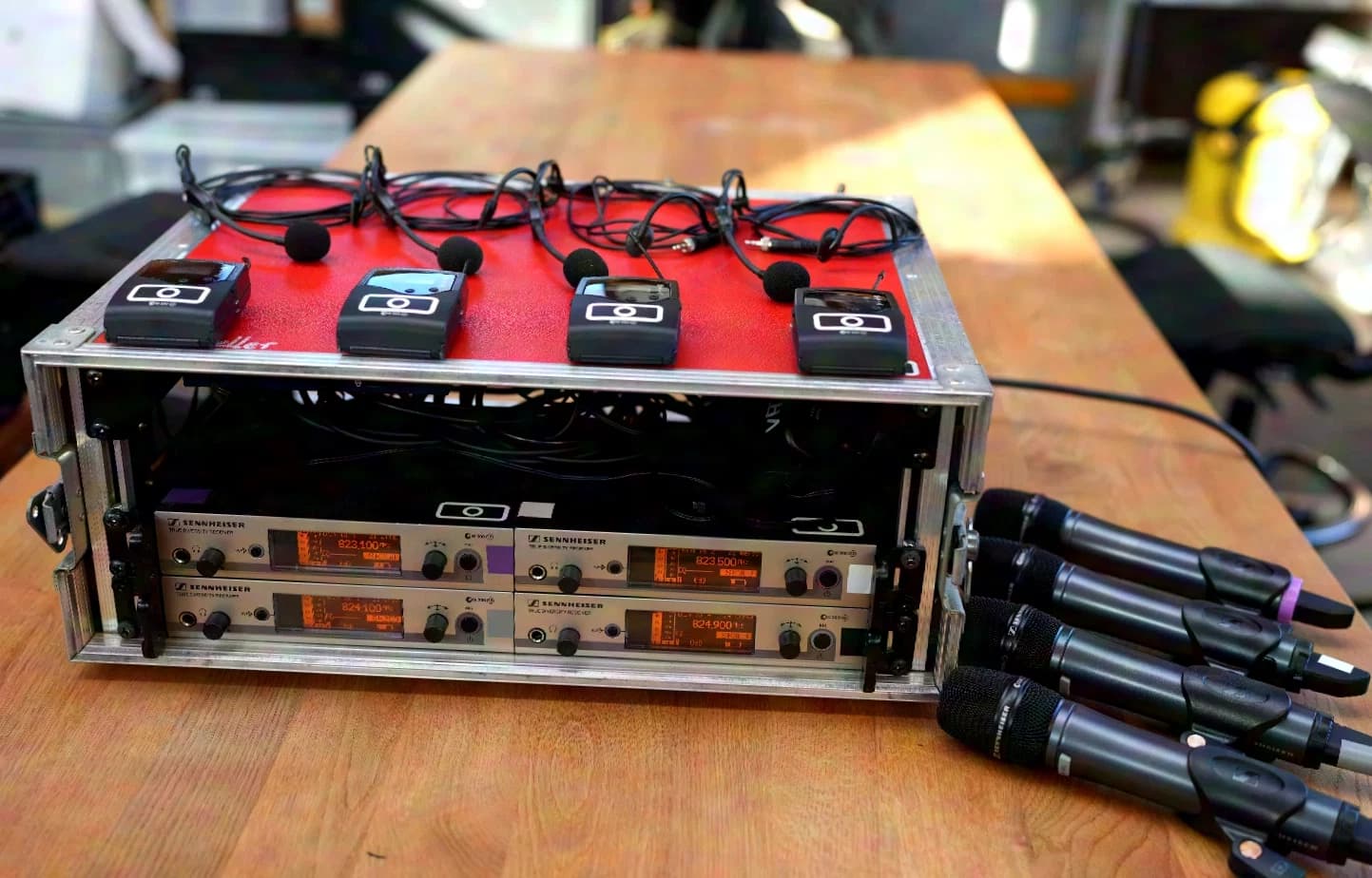 Sennheiser EW300-G3 4er Rack mit Antennensplitter wahlweise mit Headset oder Handfunke