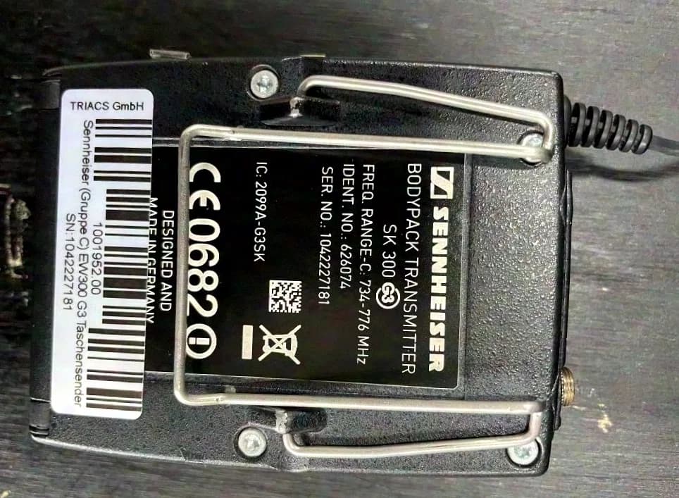 Sennheiser EW300 G3 (C-Band) 4-Kanal Set mit Antennen Splitter