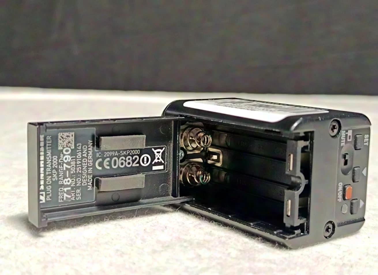 Sennheiser SKP 2000 Aufstecksender (718 - 790MHz)