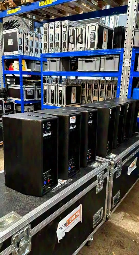 Set 7x Coda Audio AP8 - aktive Lautsprecherbox - mit Zubehör