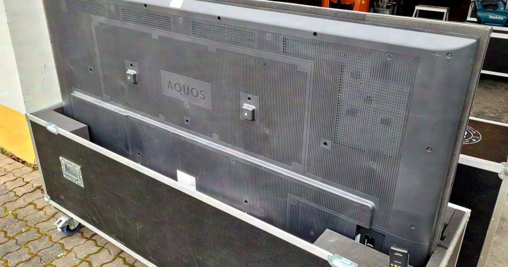 Sharp LC-80LE645E 80" Fernseher
