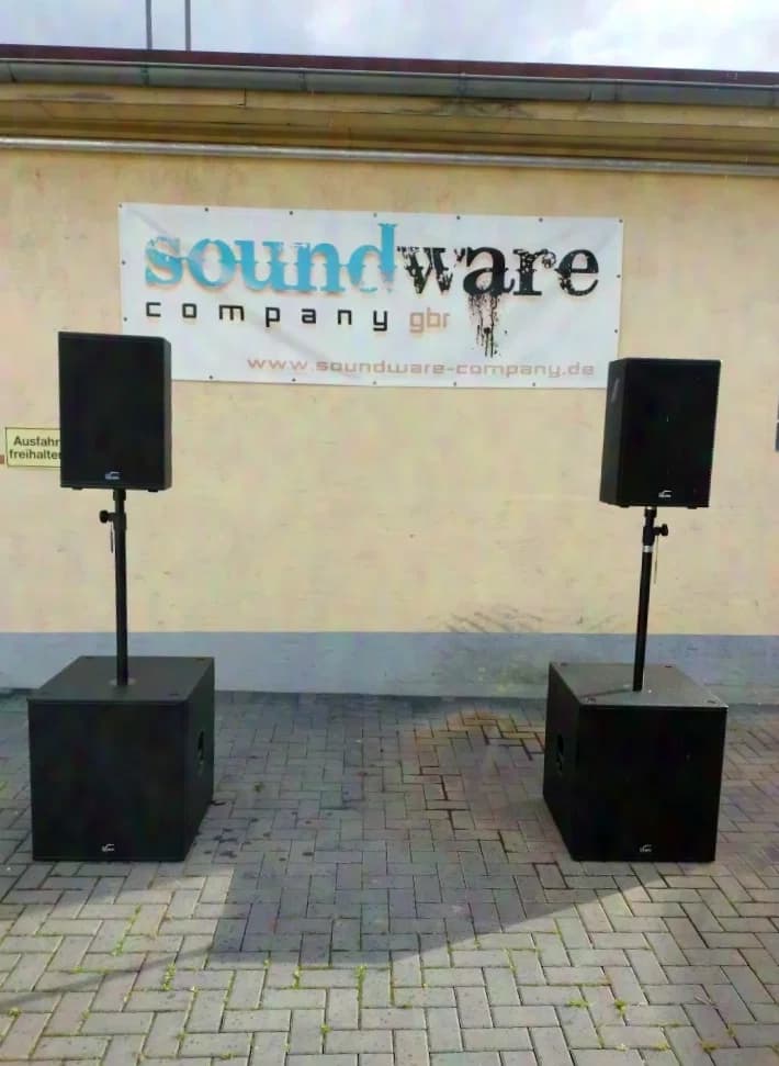 Solton aart S TWO Set 2600W aktive PA Tops + Subs