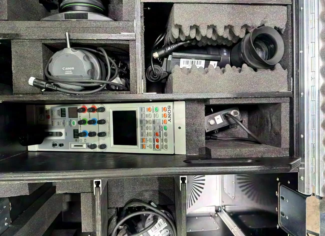 Sony DXC D50WSP Kamerazug komplett im Flightcase