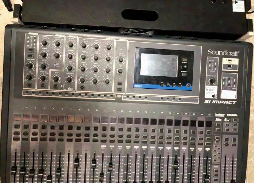 Soundcraft Impact incl. Ministagebox 32