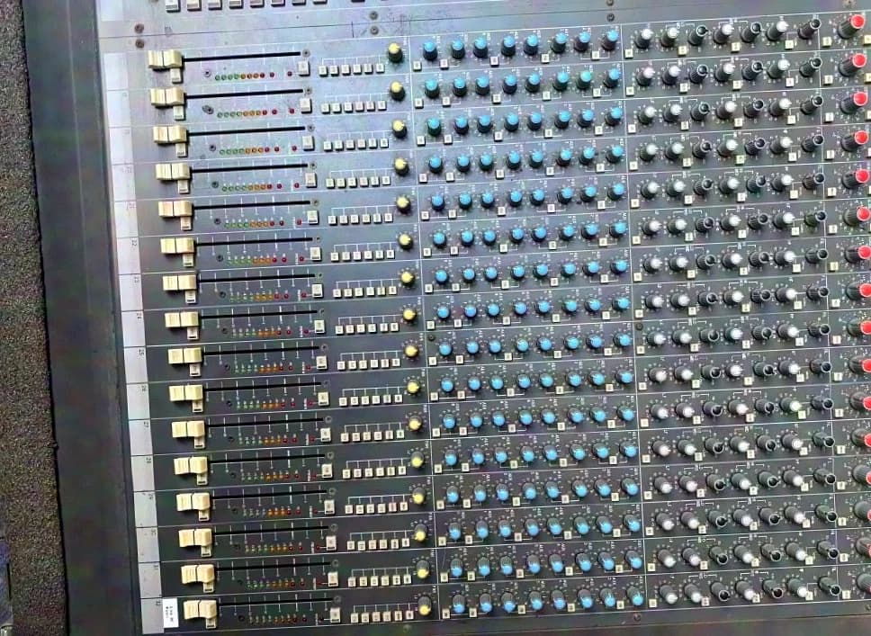 Soundcraft Mischpult K2 32-8-2