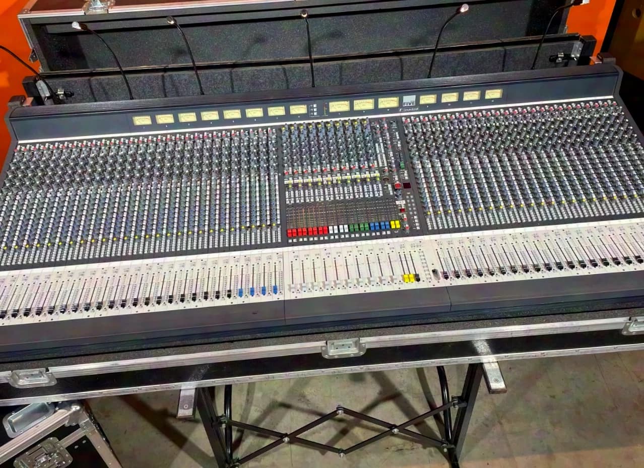 Soundcraft Series FIVE - 52 Ch. analoges Tonmischpult