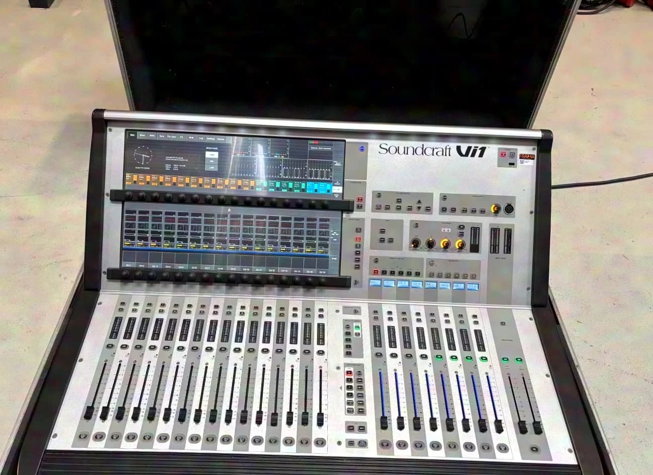 Soundcraft VI 1
