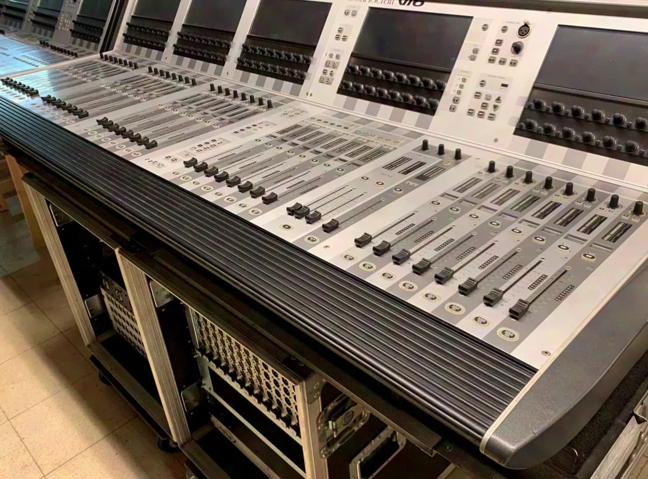 Soundcraft Vi6