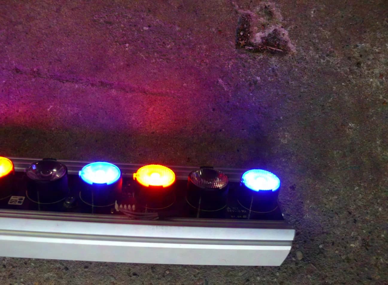 Soundlight 36 RGB Spot LED-Lichtanlage