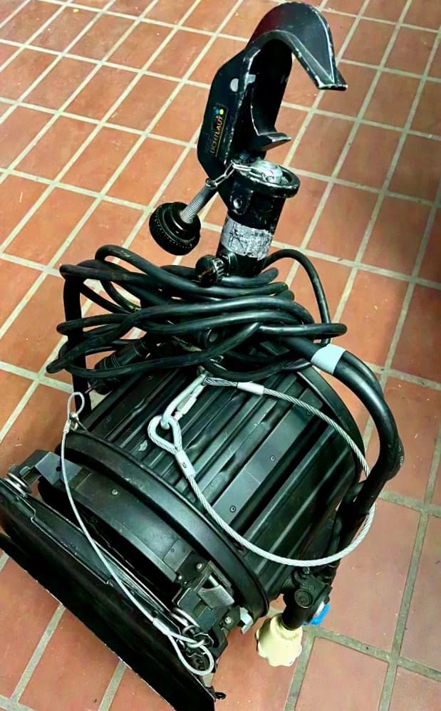 Strand Lighting Castor 2kw