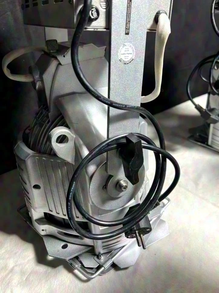 StudioPar Scheinwerfer CDM-T 150W, Silber