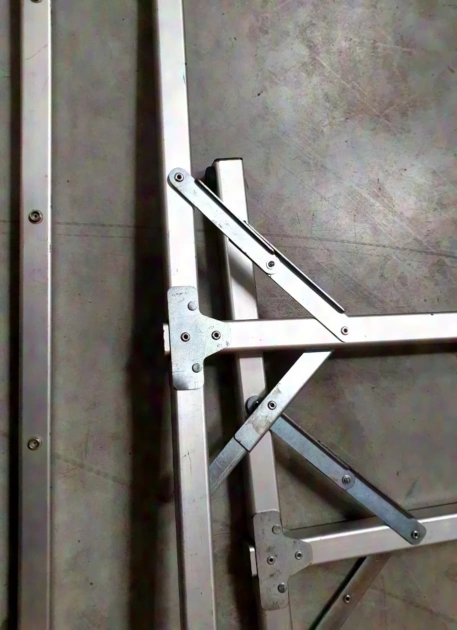 Stumpfl Leinwandrahmen 210x210 + 2 Füsse