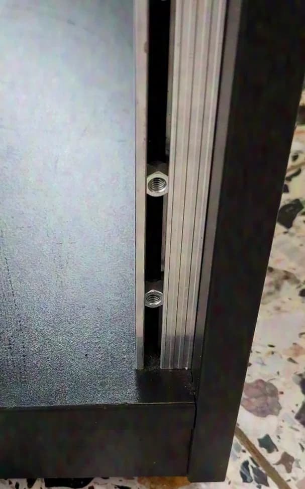 Thon Studio Stand-Rack 12 HE mit Möbelsockel