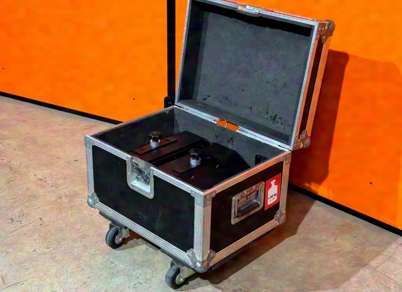 Truhen-Case für 2x d&b E3 Lautsprecher, schwarz