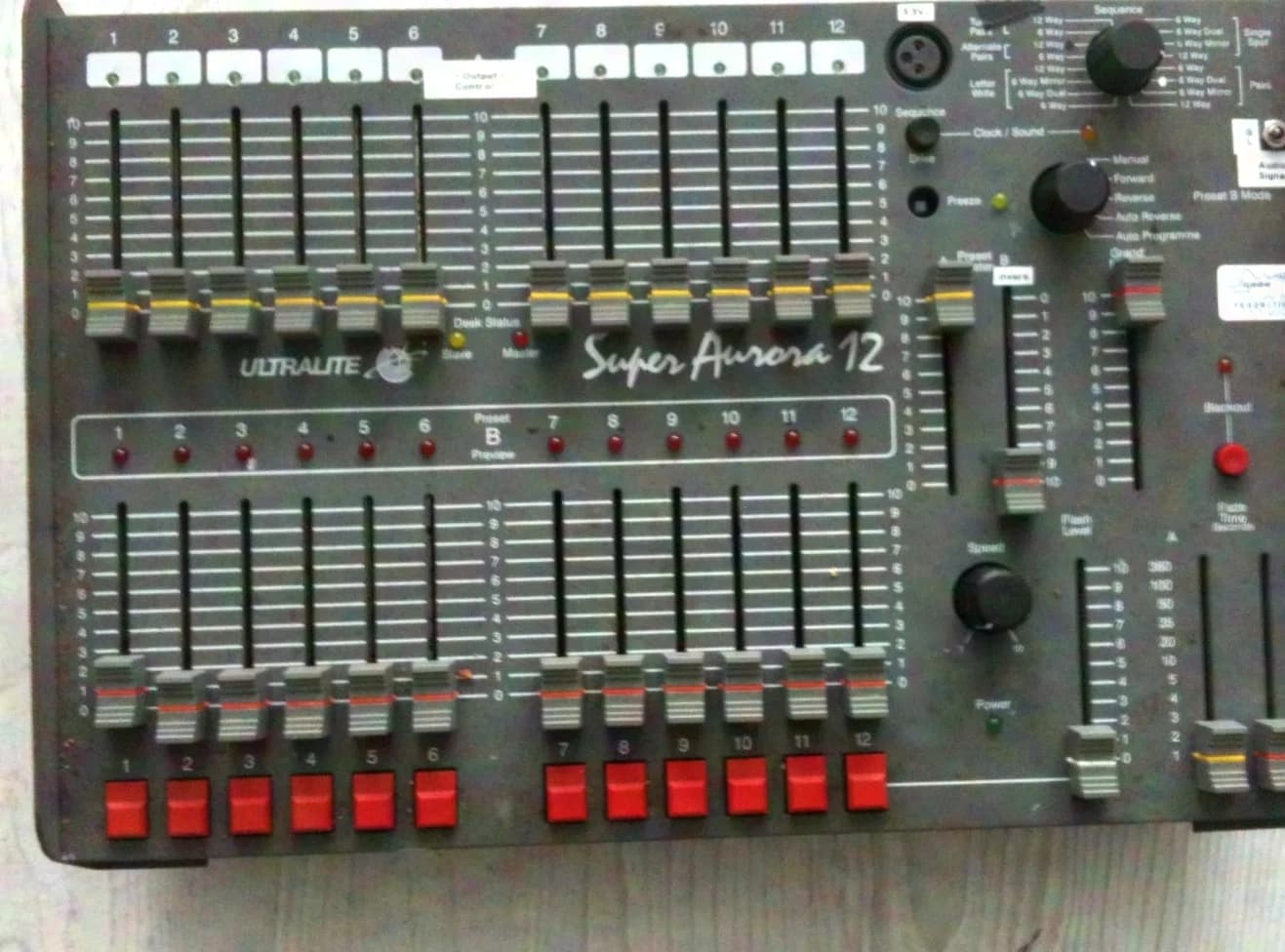 Ultralite Super Aurora 12 Lichtmixer