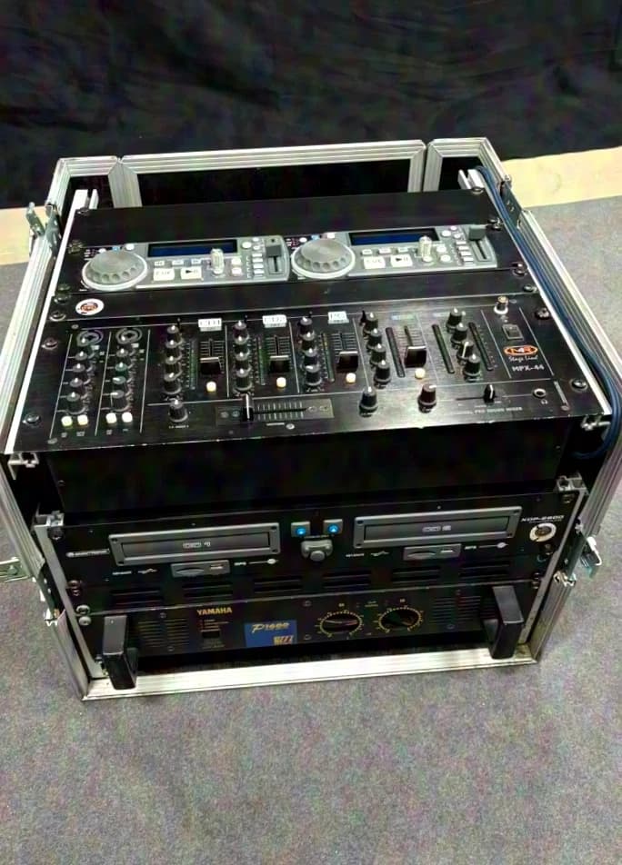 Unbekannt DJ-Rack 19" Tischrack 10HE bestehend aus: