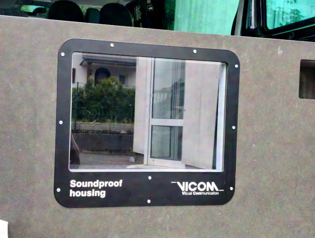 Vicom SoundProtect Schallschutzgehäuse 30dB für PT DZ21 oder andere Geräte in der ca. 20K Lumen Klasse