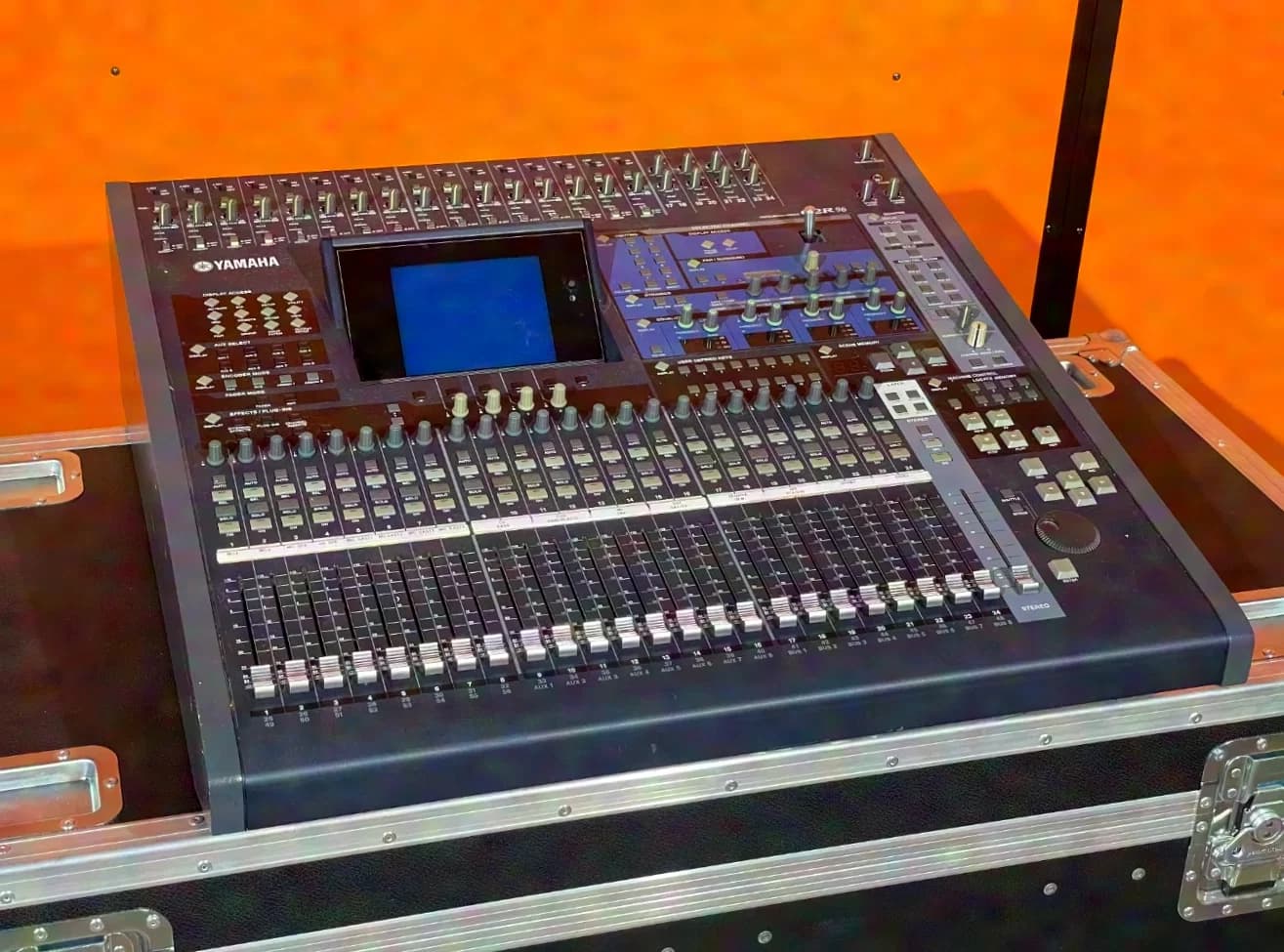 YAMAHA 02R96 Version 2 Digital-Mischpult