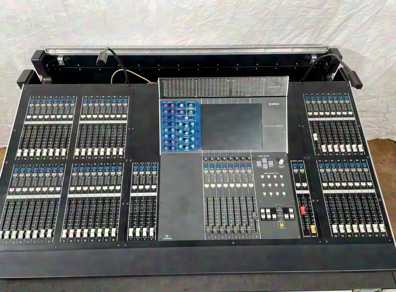 YAMAHA M7CL-48 digitales Mischpult DANTE Version