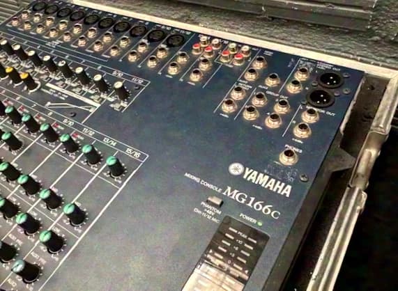 YAMAHA MG166C