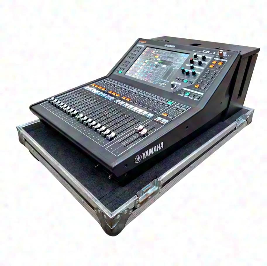 YAMAHA QL1 |QL 1 Digital Mischpult / Dante / Flightcase