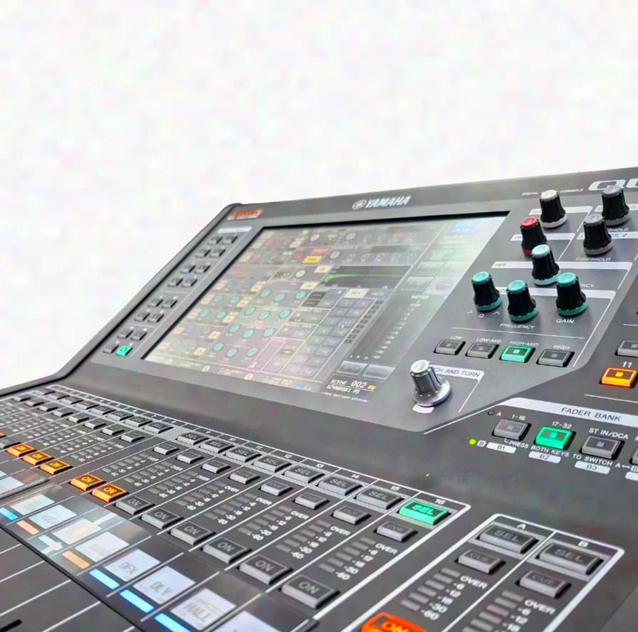 YAMAHA QL1 |QL 1 Digital Mischpult / Dante / Flightcase