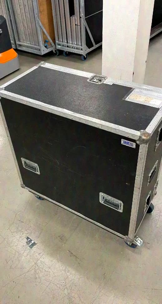 Yamaha CL3 Digital Mischpult inkl. Meterbridge und Case