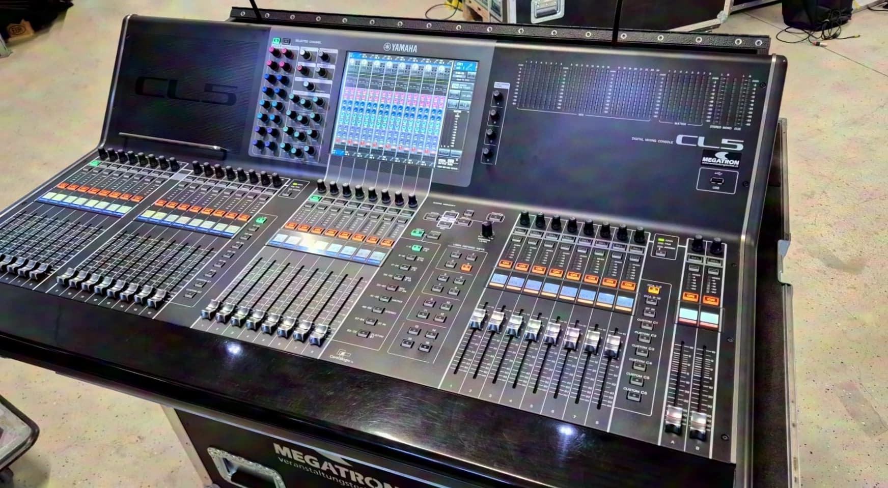 Yamaha CL5