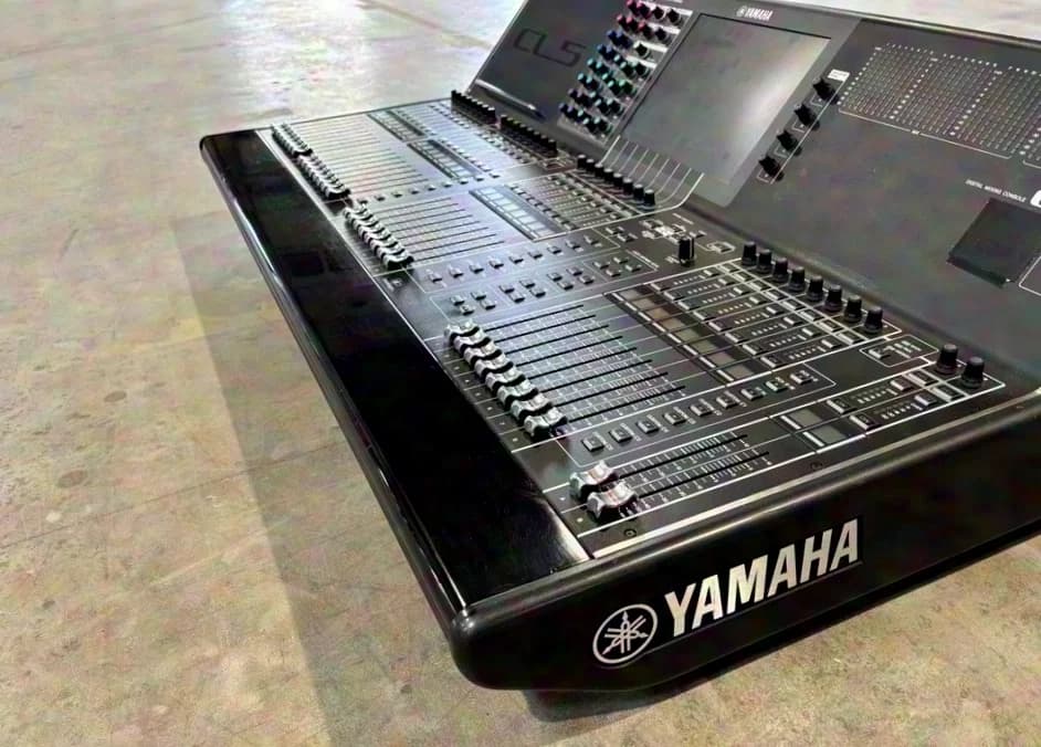 Yamaha CL5 Digitales Mischpult 72+8/24+8