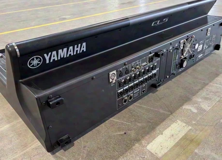 Yamaha CL5 Digitales Mischpult 72+8/24+8