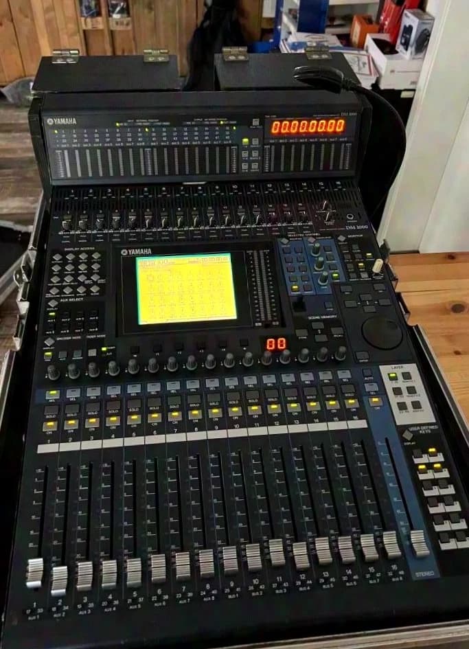 Yamaha DM1000-V2 Digitalmischpult