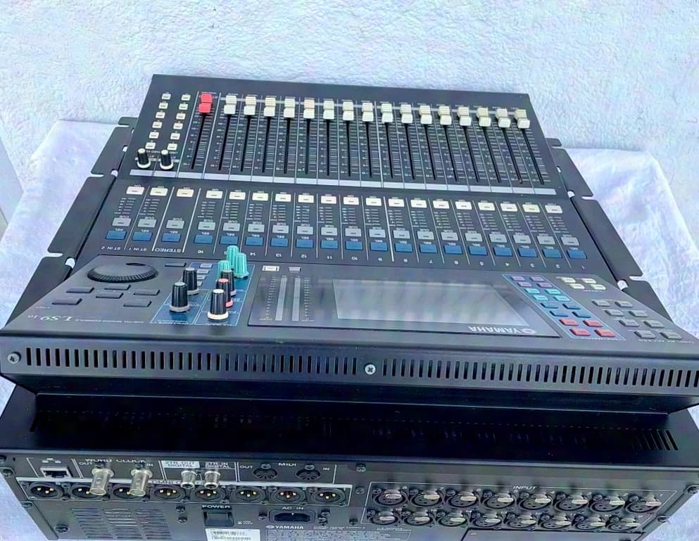 Yamaha LS9-16