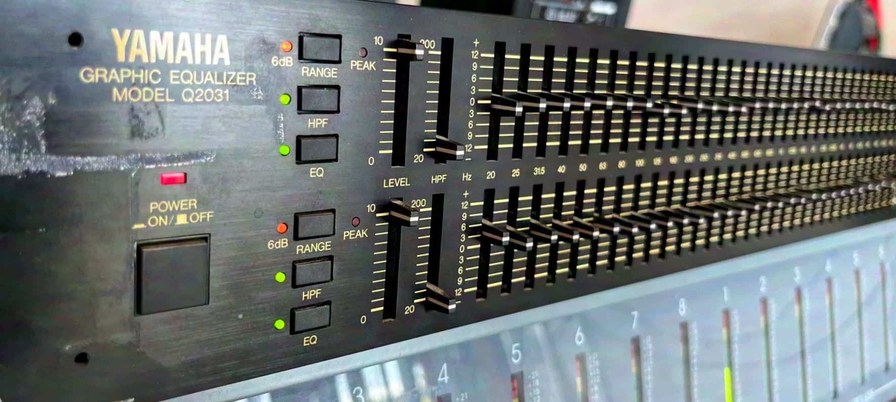 Yamaha Q2031 Dual-Channel Graphic Equalizer