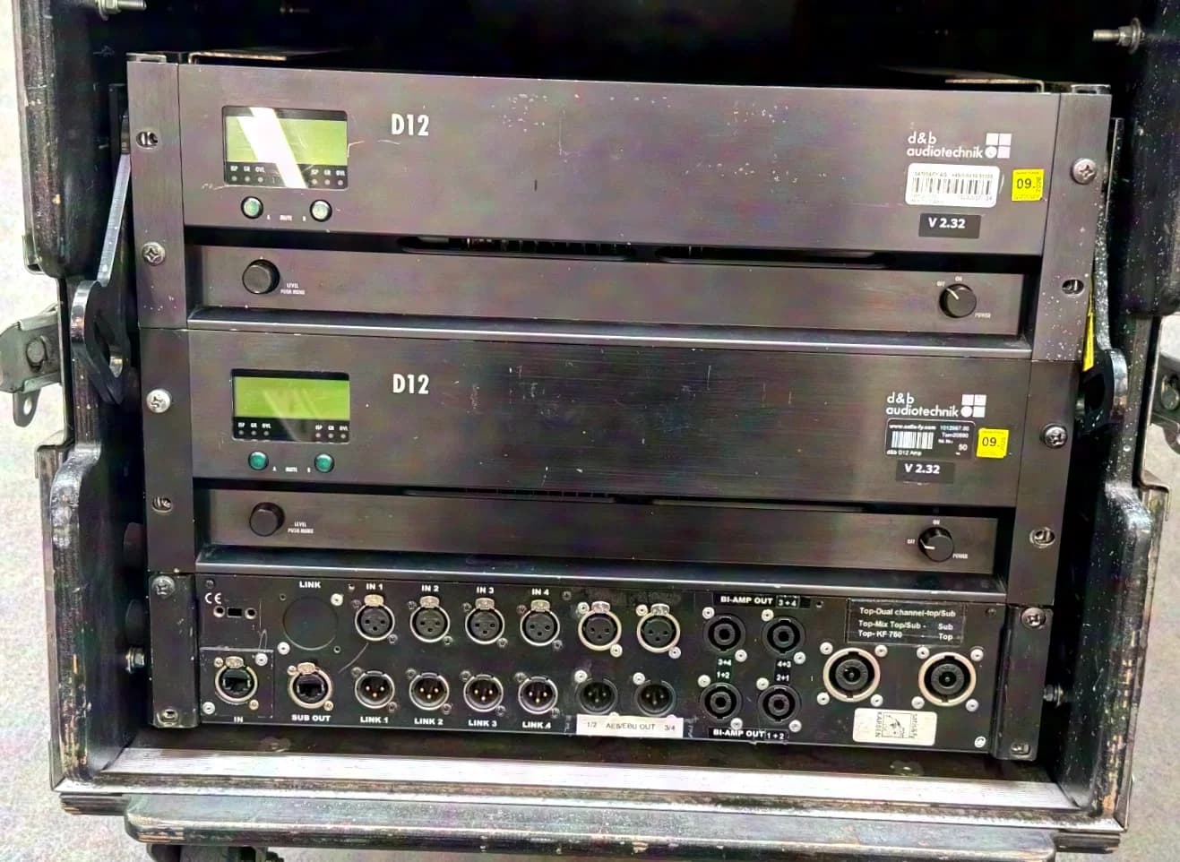d&b D12 2-Fach Rack (4x NL4 / 1x NL8)