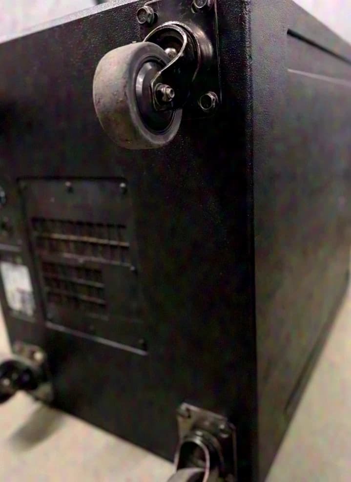 d&b audiotechnik B4 Subwoofer NLT4 mit Haubencase