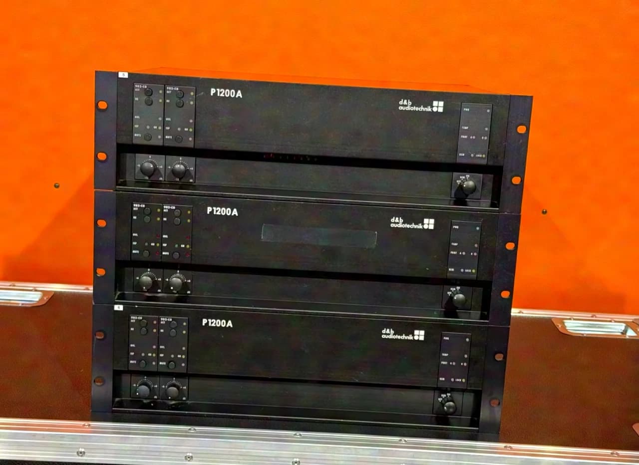 d&b audiotechnik P1200A 902-CO Endstufe