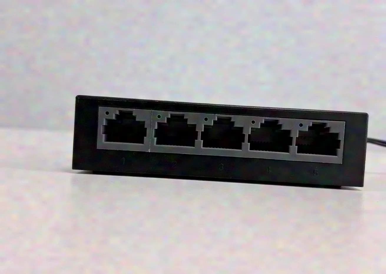 tp-link LS1005G 5-Port Gigabit Desktop Switch