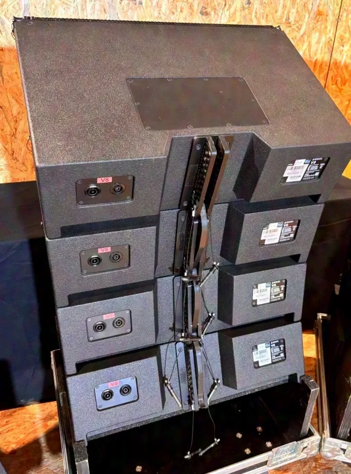 D&B Audiotechnik Set aus 4x V8
