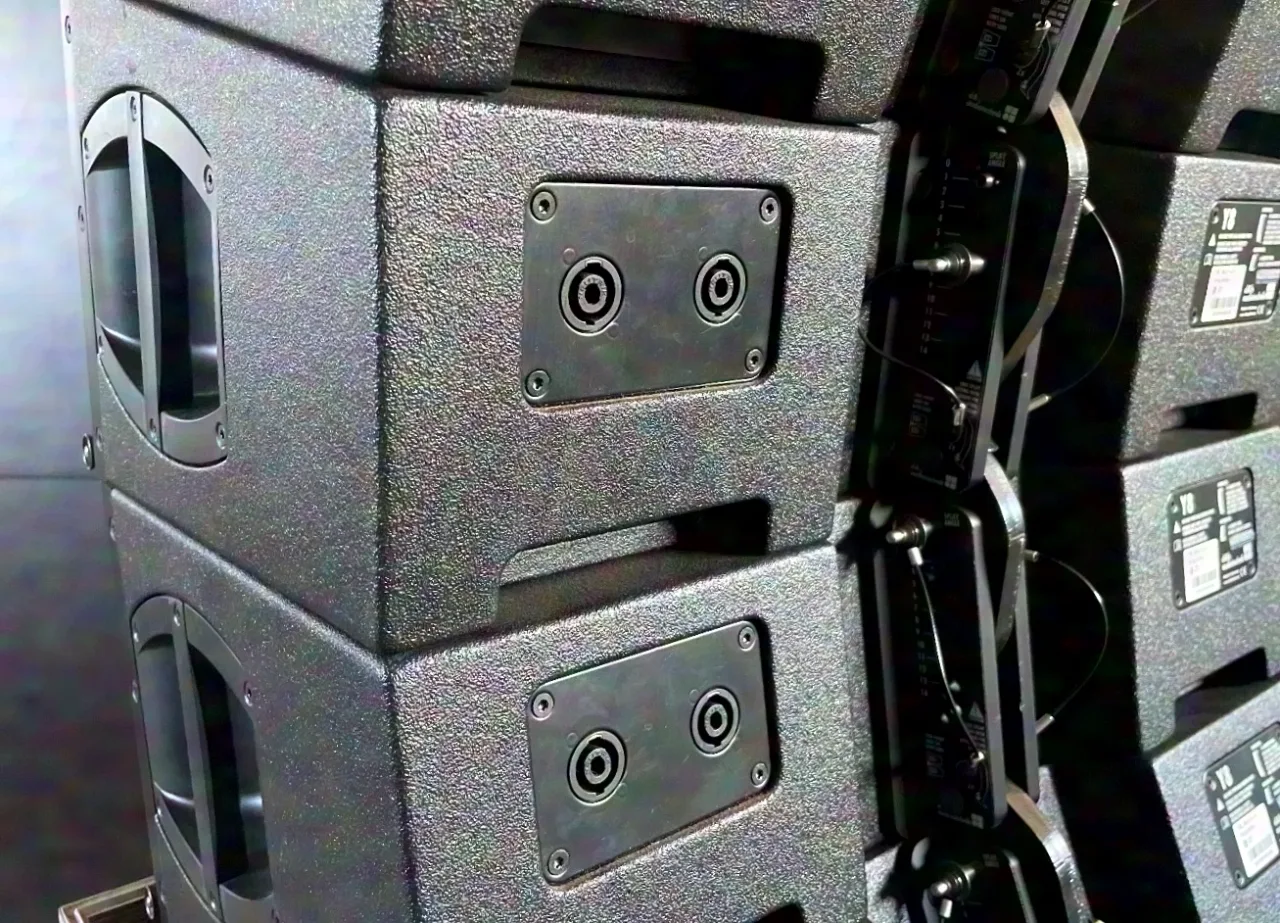 D&B Audiotechnik Y8 - noch 4 Stück