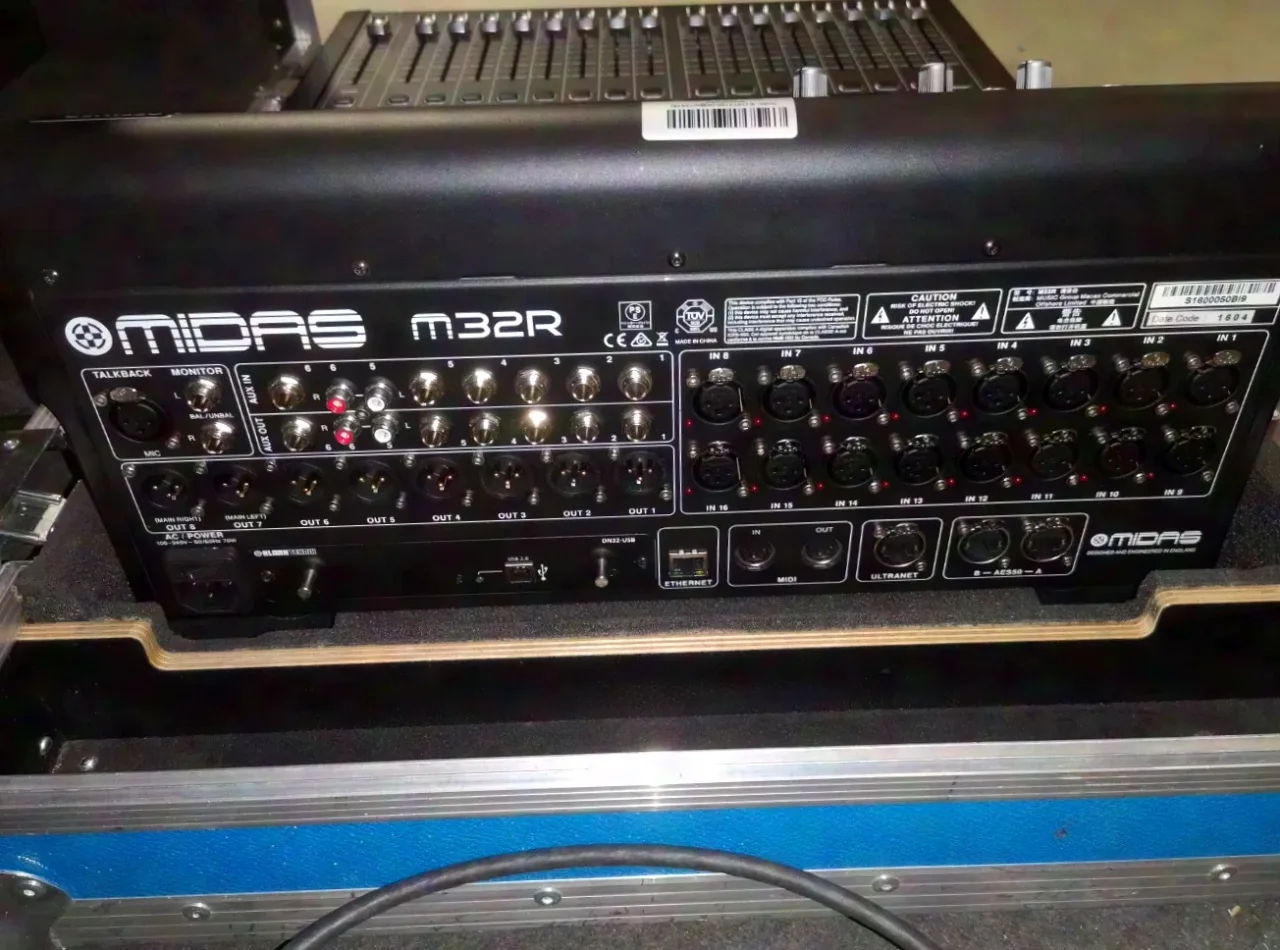Midas m32R Digitalmischpult